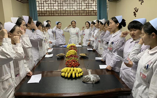 【5.12护士节】华球体育在线,华球体育在线（中国）举办茶话会白衣天使受表彰(图2)